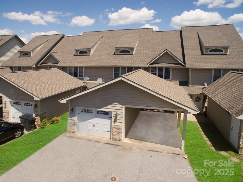 29 Rotunda Cir, Asheville, NC 28806