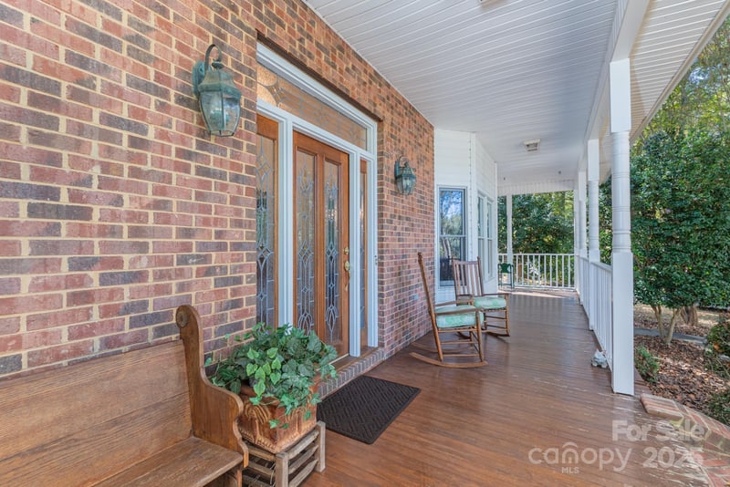 1085 Pinecrest Dr, Rock Hill, SC 29732