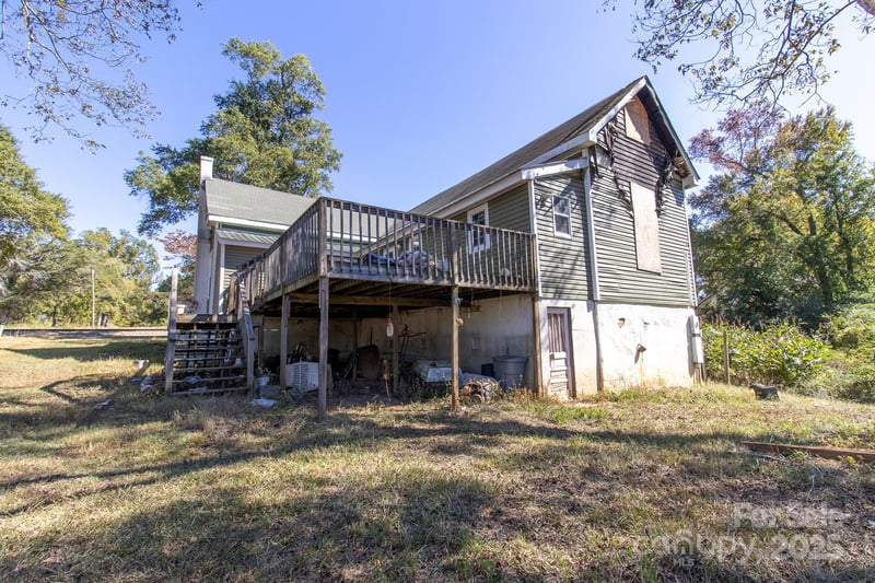 3062 Michelle Dr, Blackstock, SC 29014