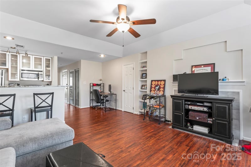 529 Graham St #3G, Charlotte, NC 28202