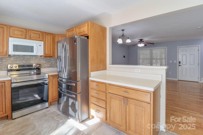 16 Aberdeen Dr, Arden, NC 28704