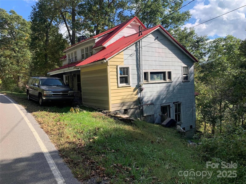 37 Us 19e Hw, Newland, NC 28657