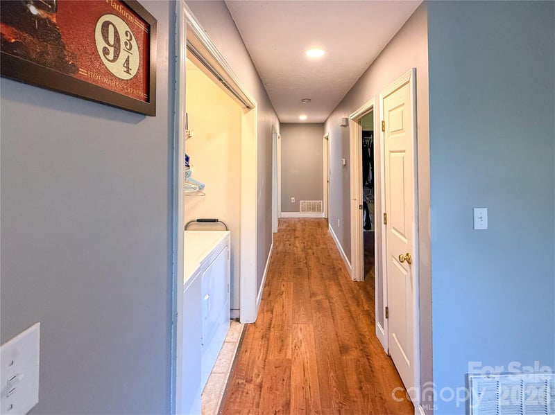 45 Pleasant Ct, Flat Rock, NC 28731