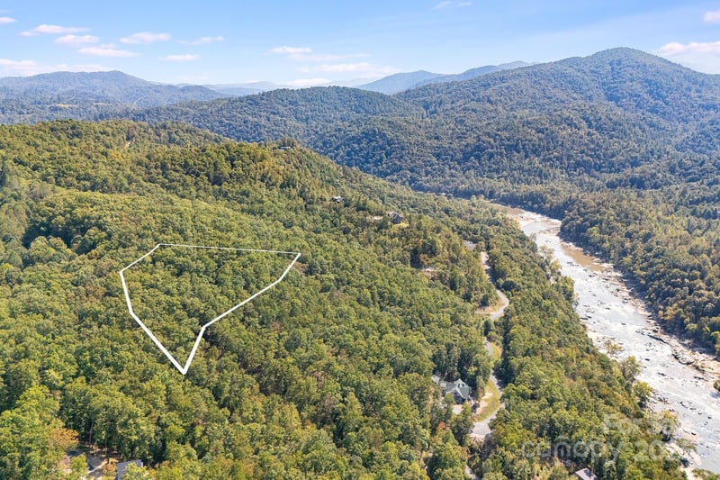 111 Wild Turkey Loop, Marshall, NC 28753