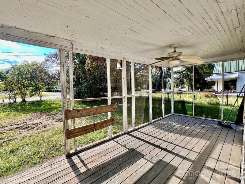 407 Chester Ave, Great Falls, SC 29055