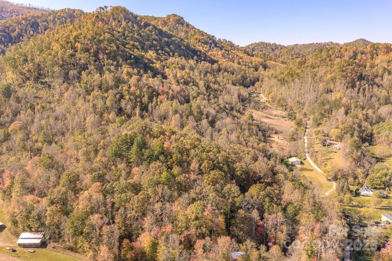 279 Morgan Branch Rd, Weaverville, NC 28787