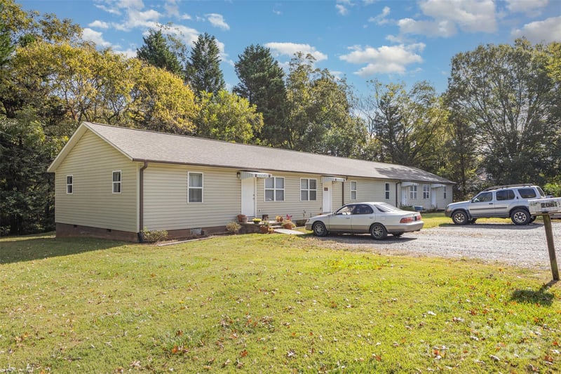 2081 Whisnant Ave, Newton, NC 28658