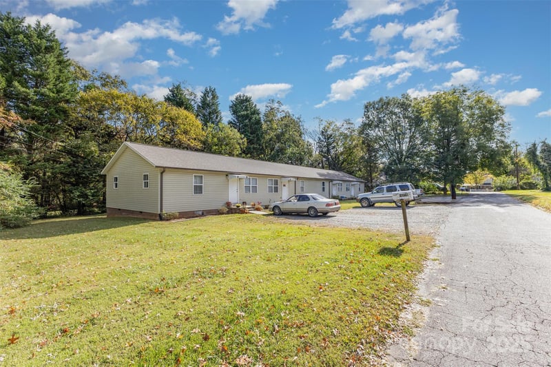 2081 Whisnant Ave, Newton, NC 28658