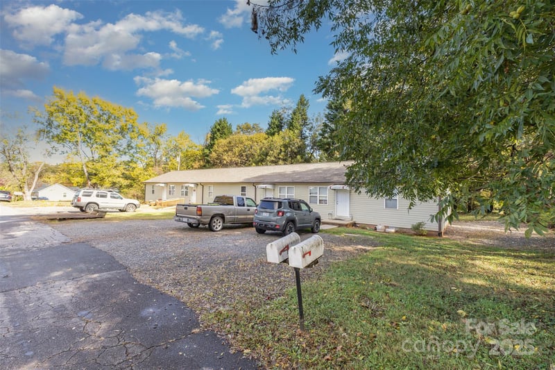 2081 Whisnant Ave, Newton, NC 28658