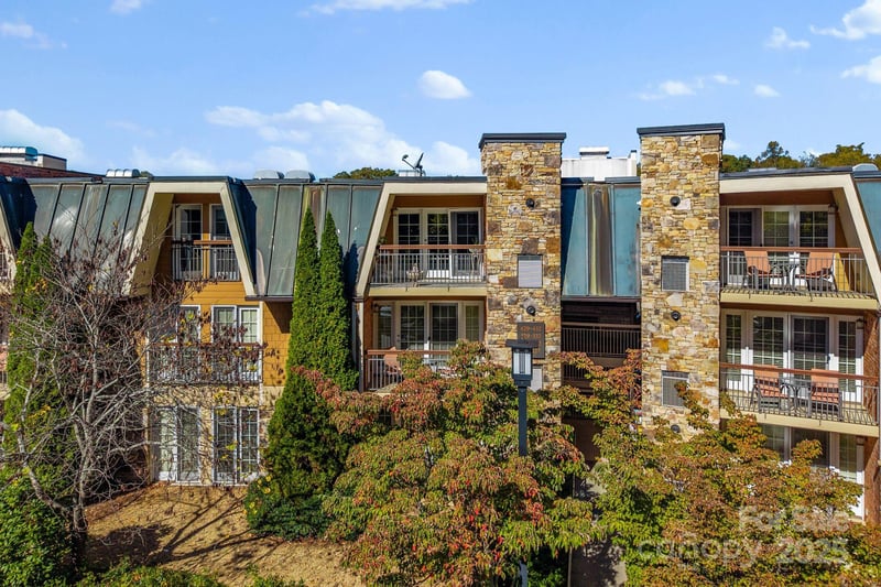 429 Bowling Park Rd, Asheville, NC 28803