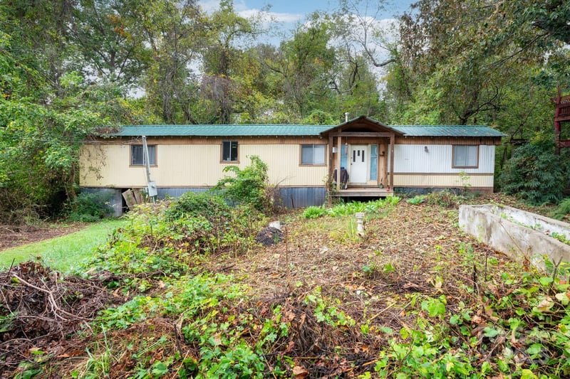 132 Little Knob Rd, Asheville, NC 28803