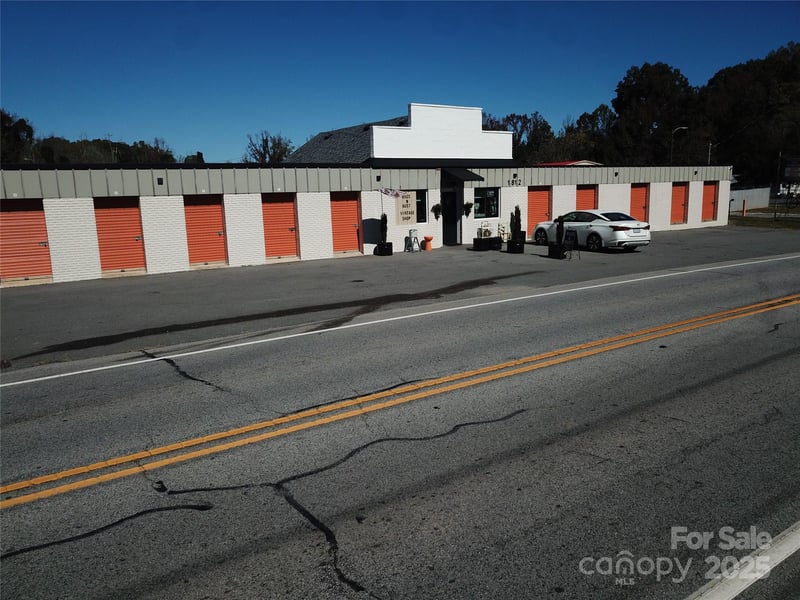 1812 Mooresville Rd, Salisbury, NC 28147