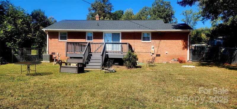 5511 Radford Ave, Charlotte, NC 28217