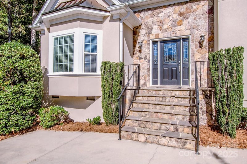 3545 Maple Brook Dr, Denver, NC 28037