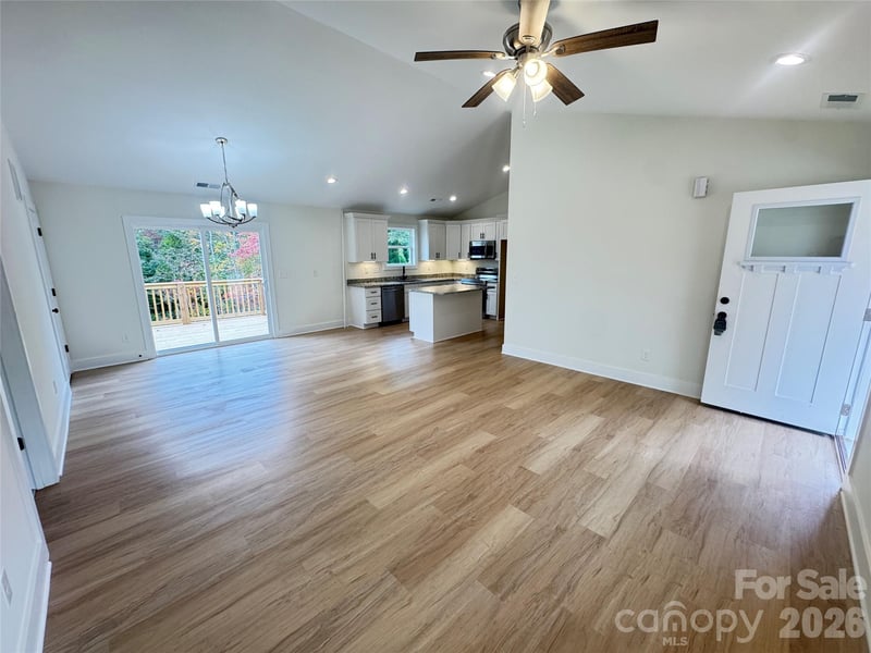 1205 Summerhill St, Lenoir, NC 28645