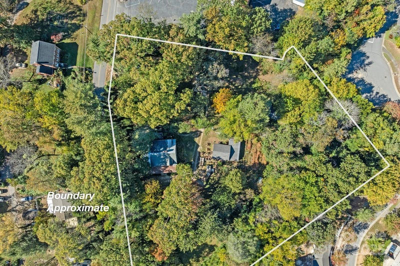414 Beaucatcher Rd, Asheville, NC 28805