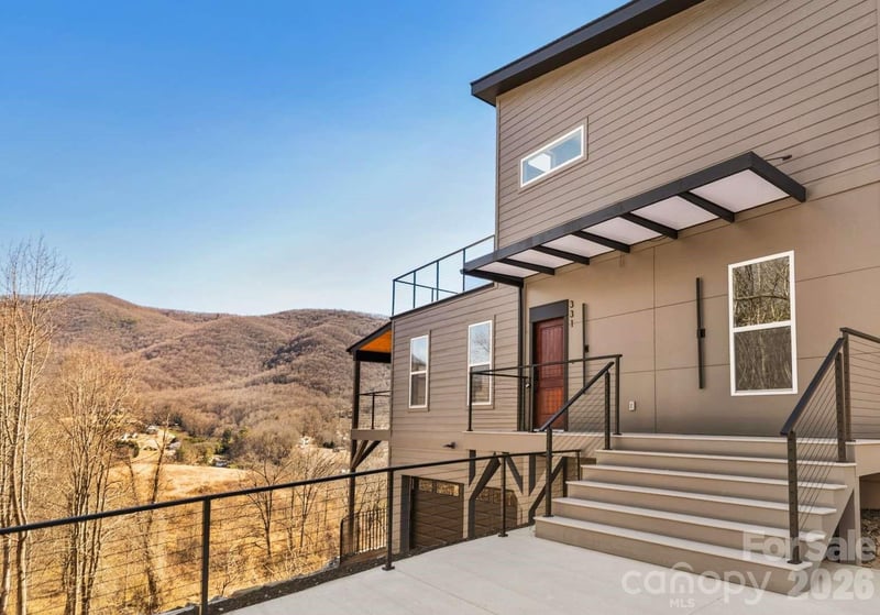 331 Silent Forest Dr, Canton, NC 28716