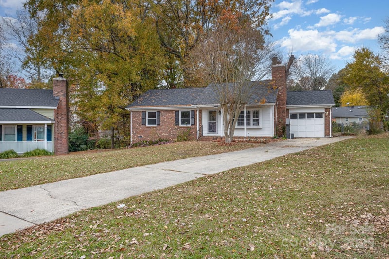 8503 Beechbrooke Rd, Charlotte, NC 28227