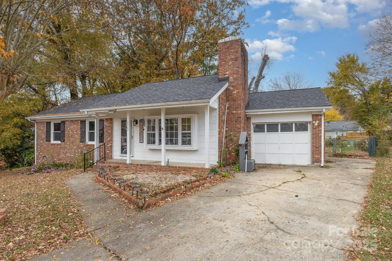 8503 Beechbrooke Rd, Charlotte, NC 28227