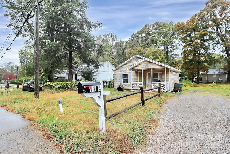 1104 Davidson Ave, Gastonia, NC 28052