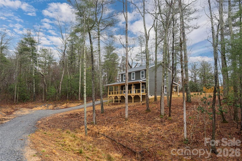 204 Cascade Ridge Rd, Fairview, NC 28730