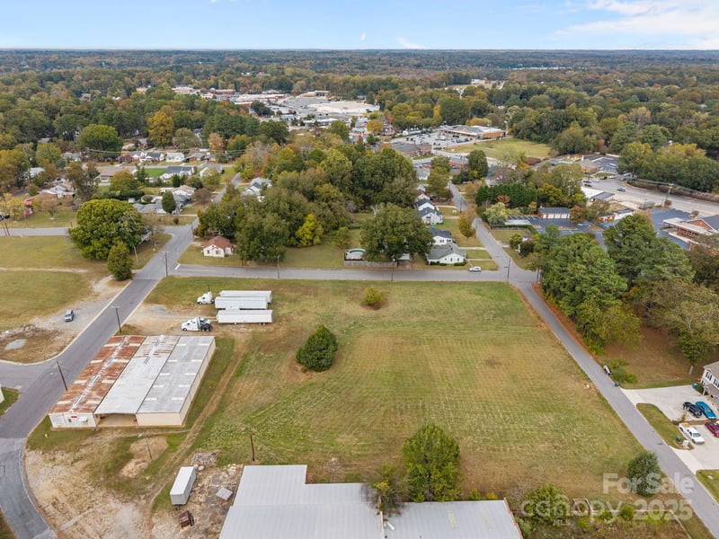 1300 Van Nuys St, Salisbury, NC 28145