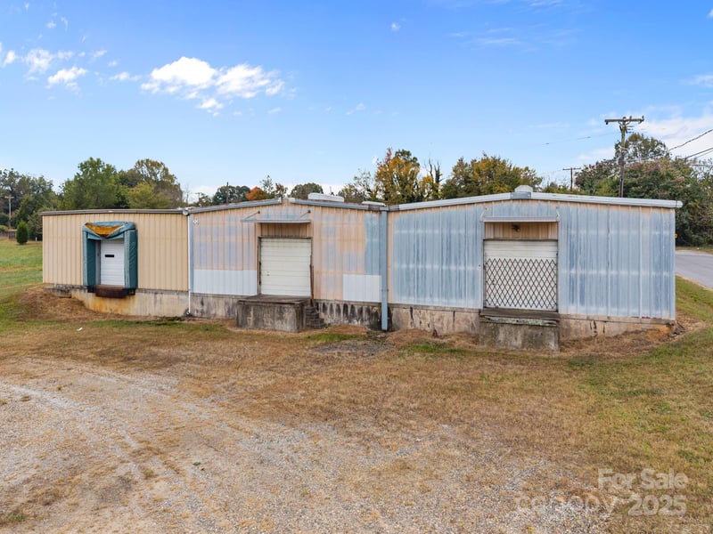 1300 Van Nuys St, Salisbury, NC 28145