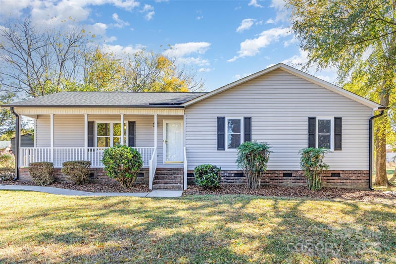 709 Robin Ave, Kannapolis, NC 28081