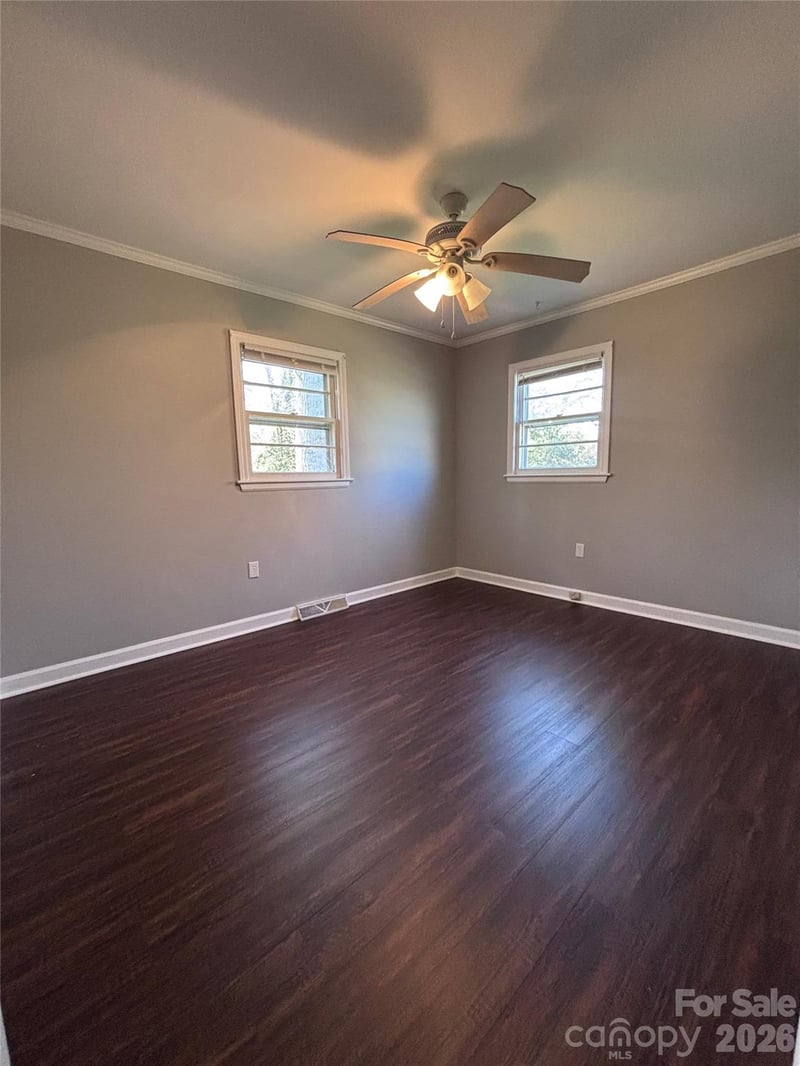 234 Allendale Dr, Forest City, NC 28043