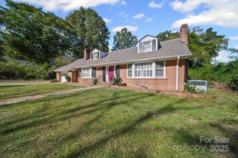 509 Lee Ave, Wadesboro, NC 28170