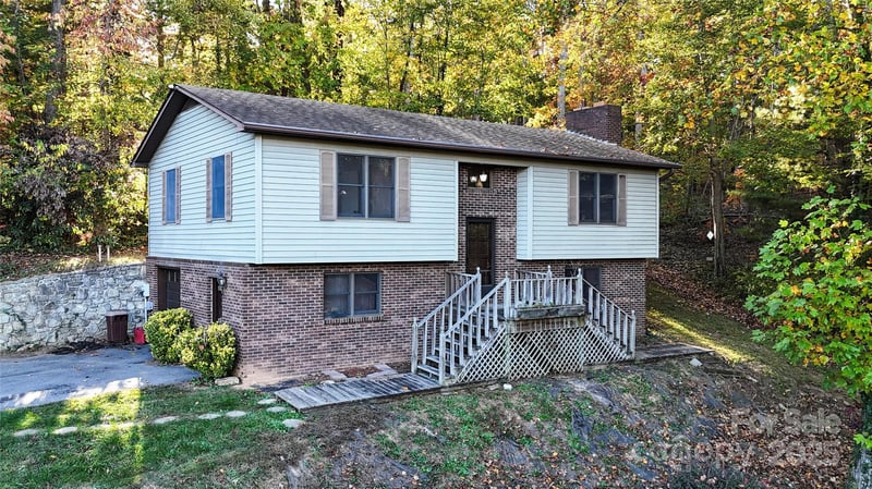 32 Windy Hollow Rd, Asheville, NC 28806