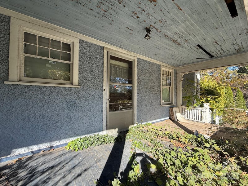 289 French Broad Ave, Asheville, NC 28801