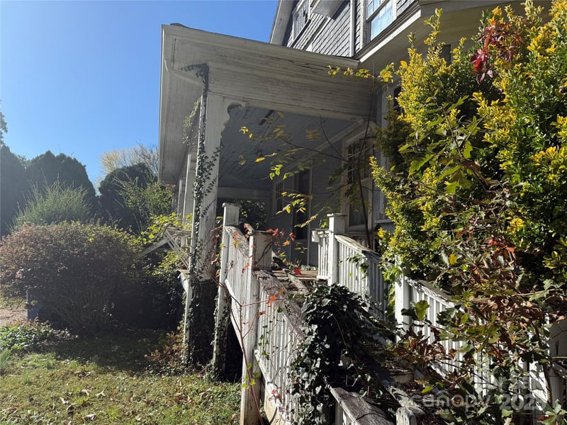 289 French Broad Ave, Asheville, NC 28801