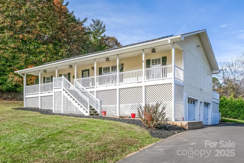 3 Carissa Dr, Weaverville, NC 28787