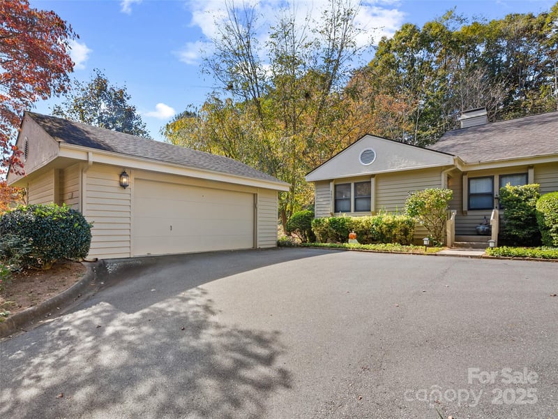 3901 Trinity Ct, Asheville, NC 28805