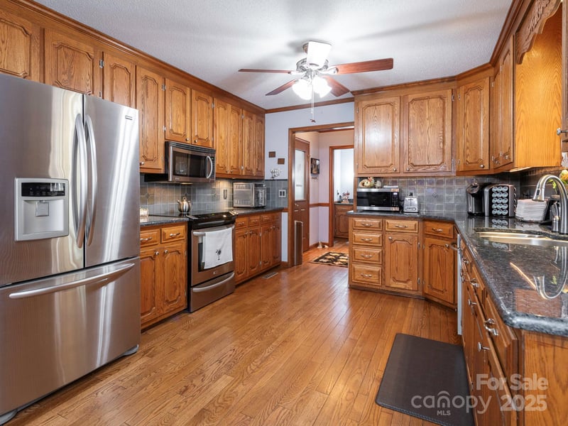 1800 Lake Lynn Rd, Concord, NC 28025