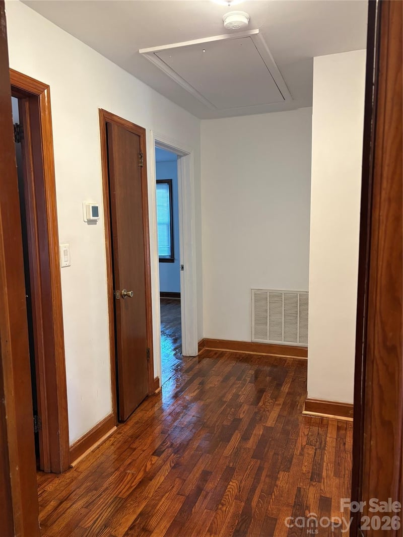 5206 Burke Dr, Charlotte, NC 28208