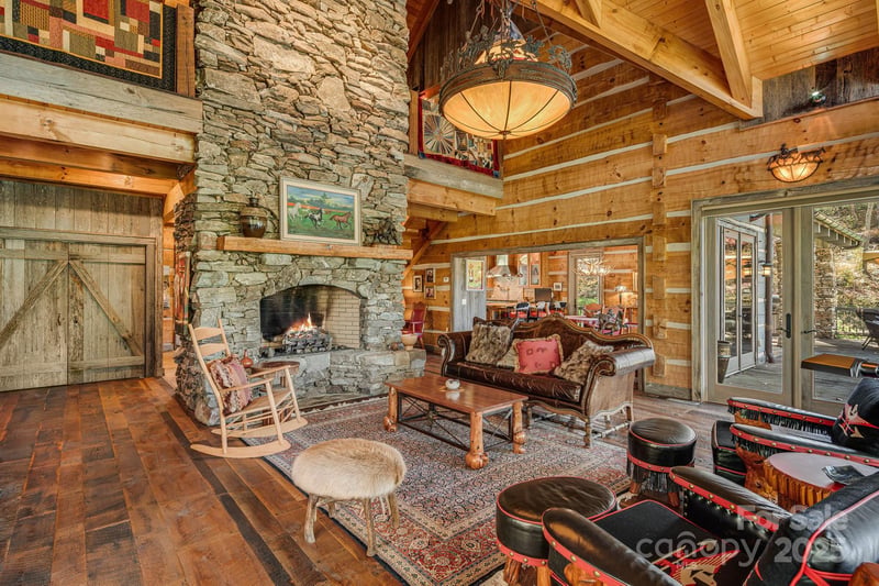 99 Thistle Rg, Canton, NC 28716