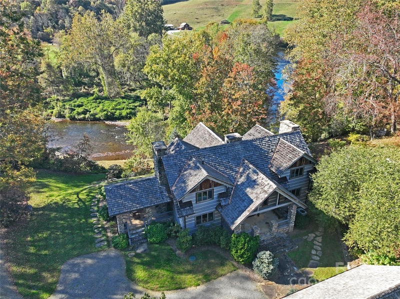 99 Thistle Rg, Canton, NC 28716
