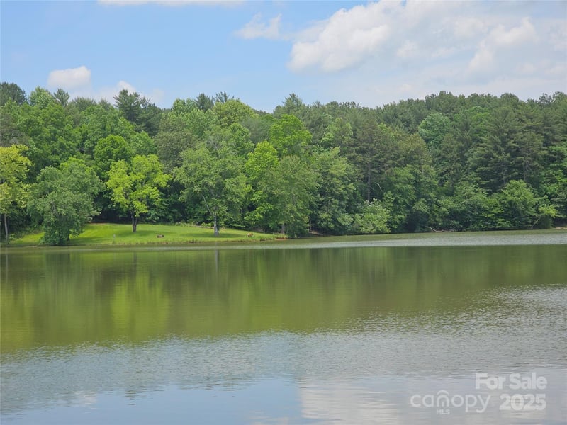 2226 Inlet Shore Rd #29, Connelly Springs, NC 28612