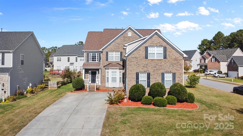 131 History Ln, Statesville, NC 28677