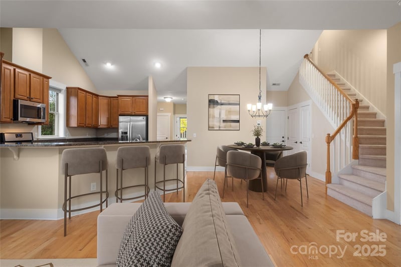 22 Craftsman View Dr, Asheville, NC 28804