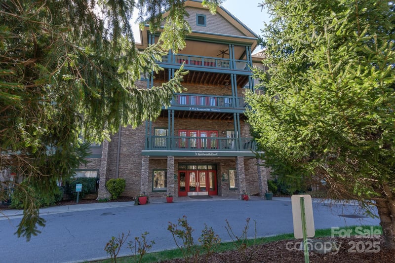 9 Kenilworth Knoll #207, Asheville, NC 28805