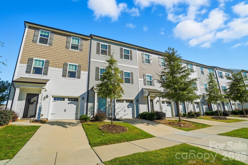 12009 Chesapeake Mallard Dr, Charlotte, NC 28262