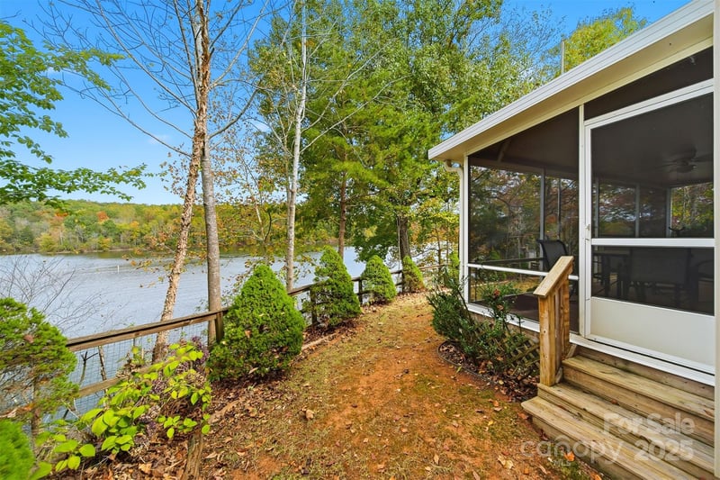 4247 Laurel Hill Rd, Claremont, NC 28610