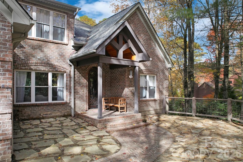 886 Soquili Dr, Brevard, NC 28712