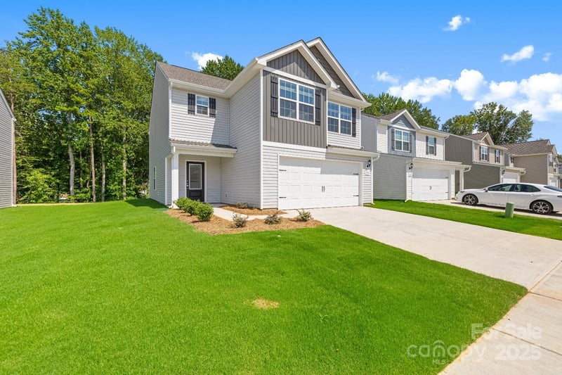 1157 Nia Rd, Charlotte, NC 28215