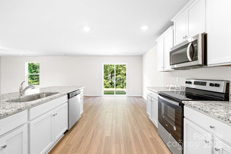 1157 Nia Rd, Charlotte, NC 28215