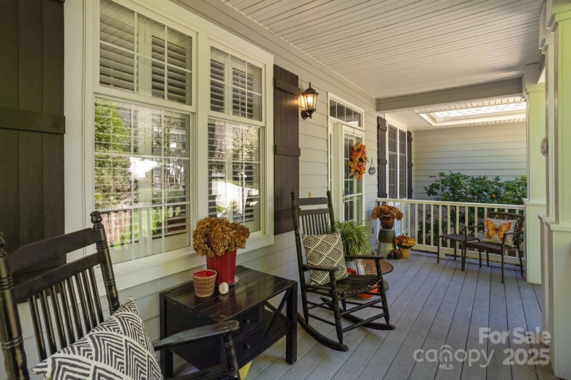 115 Chancery Ct, Flat Rock, NC 28731