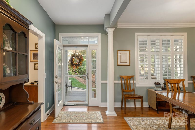 115 Chancery Ct, Flat Rock, NC 28731
